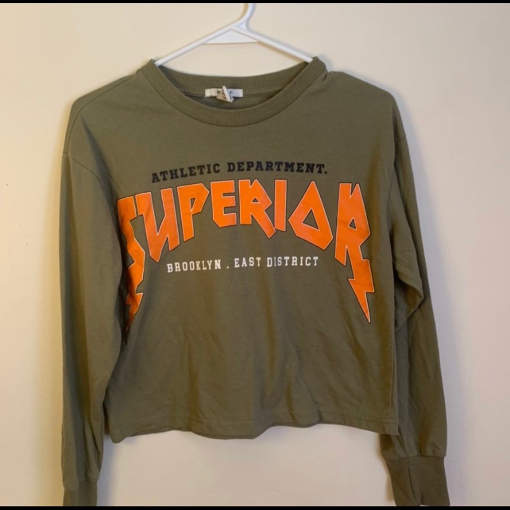 Crop top